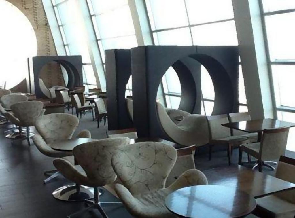 Hotel Dreams Valdivia Dış mekan fotoğraf The interior of the lounge