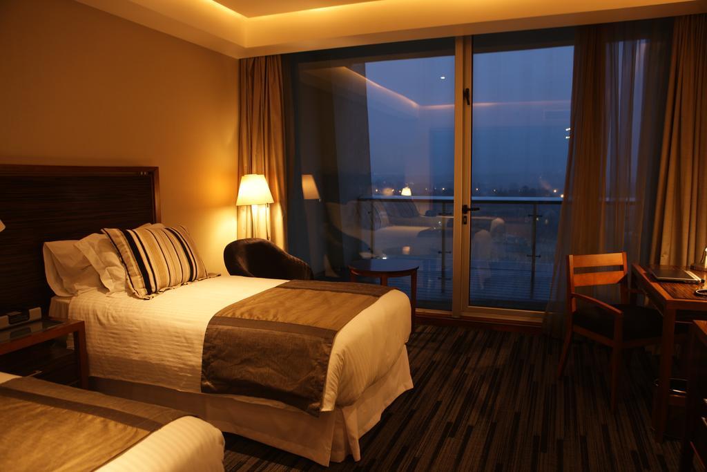 Hotel Dreams Valdivia Dış mekan fotoğraf A room at the hotel