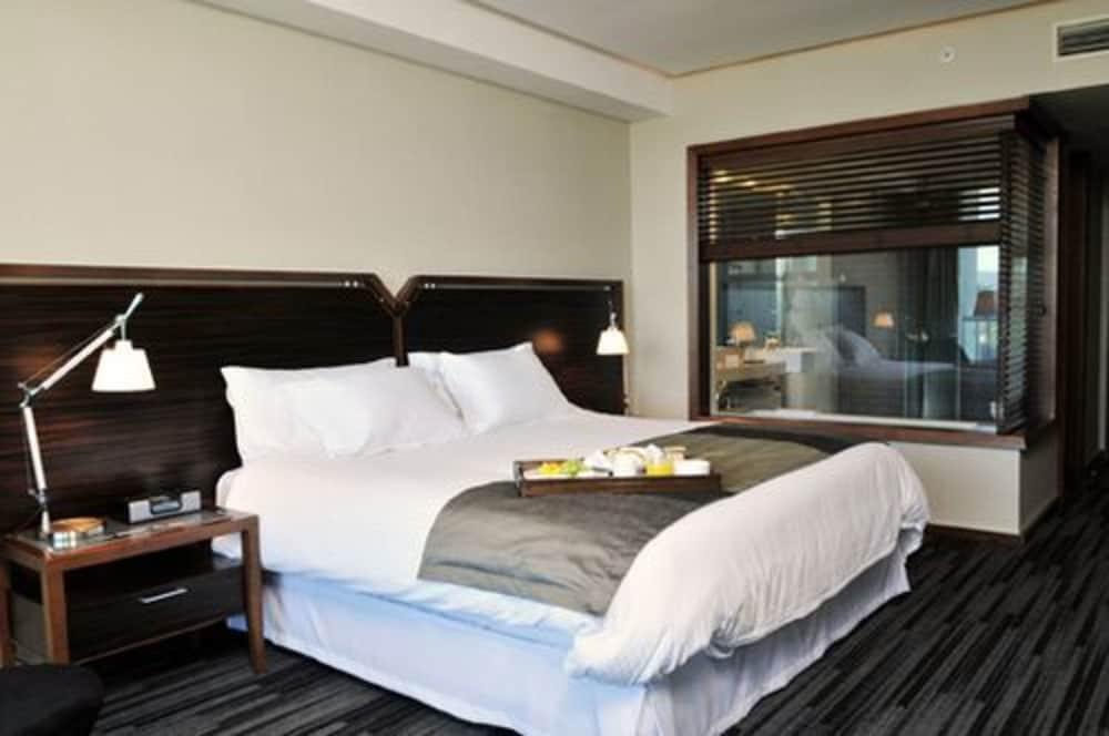 Hotel Dreams Valdivia Dış mekan fotoğraf A bedroom at the hotel