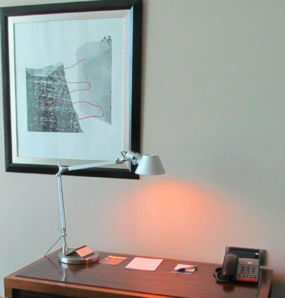 Hotel Dreams Valdivia Dış mekan fotoğraf A lamp