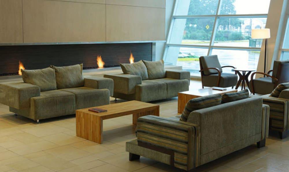 Hotel Dreams Valdivia Dış mekan fotoğraf The lounge at the airport